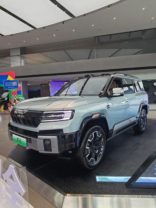 佛山17比亚迪方程豹硬派越野的爆款，英菲尼迪35周年与你共成长